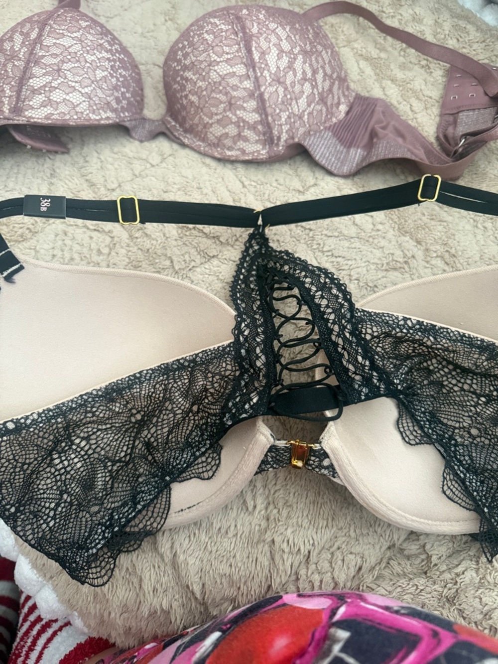 NWOT Black Lace Victoria's Secret Very Sexy Padded Push Up 2 Bras Size 38B - Picture 4 of 9